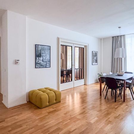 Unique Old Town Apartments At Palace Dlouha Прага Екстериор снимка